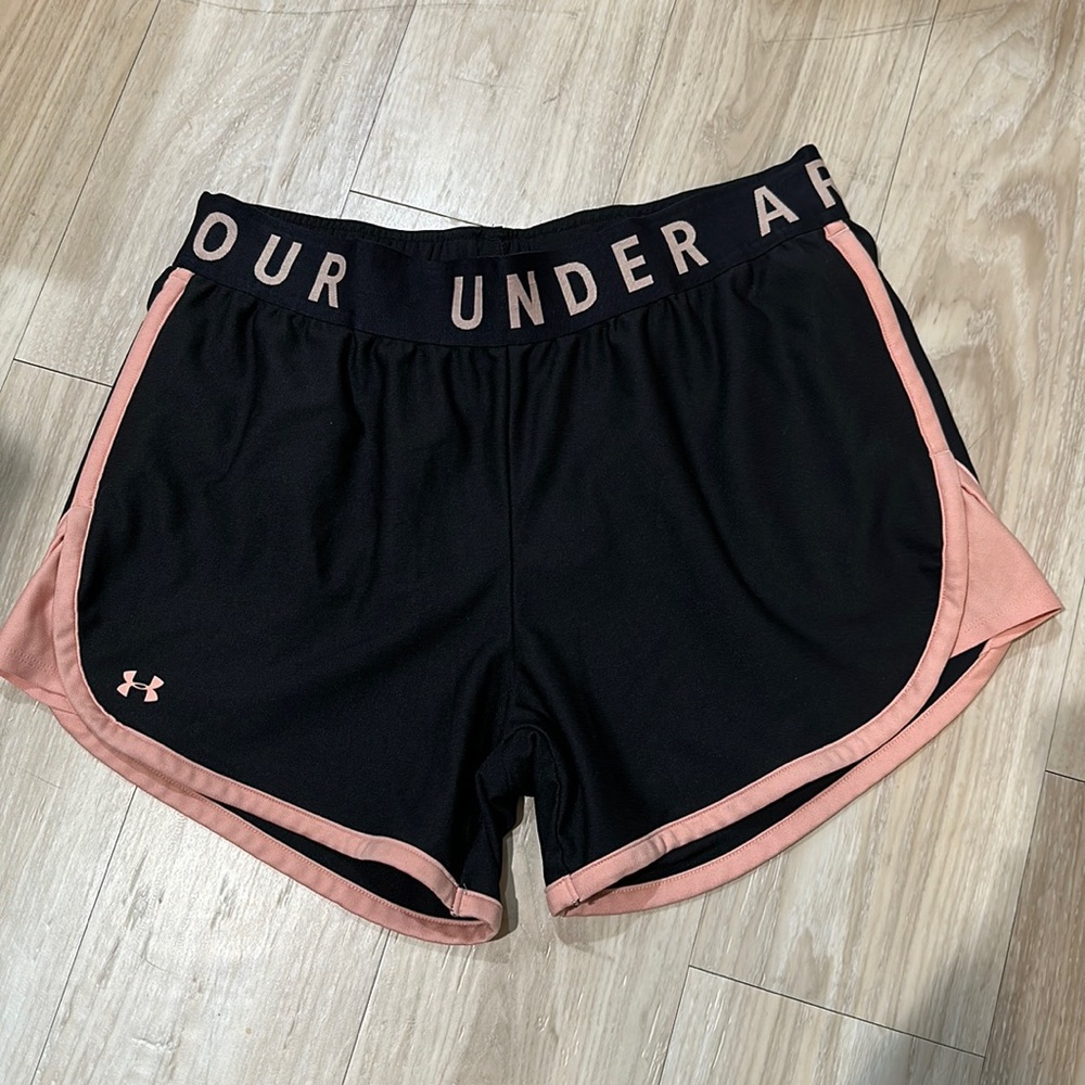 Under armour shorts size large
